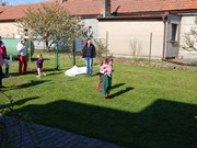 Čarodějnické odpoledne s rodiči na školní zahradě